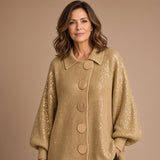 Isadora | Cardigan Oversize com Colarinho e Grandes Botões Metálicos
