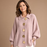 Isadora | Cardigan Oversize com Colarinho e Grandes Botões Metálicos
